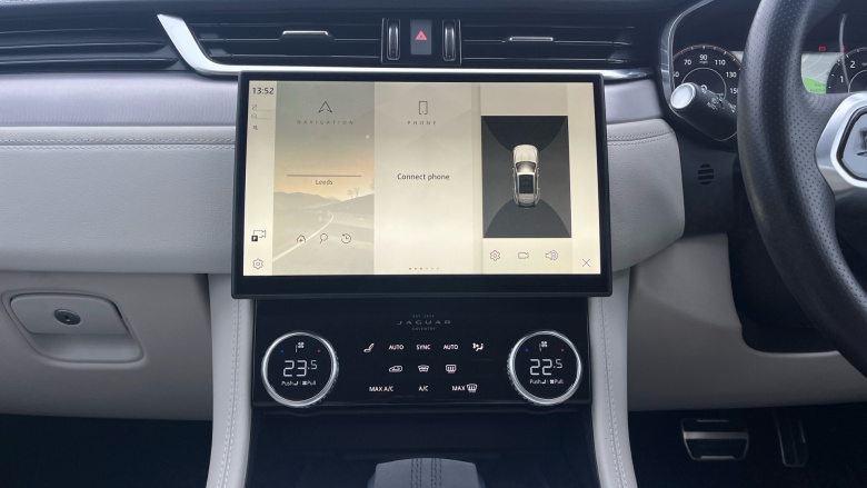 Jaguar F-Pace 2.0 P400e R-Dynamic SE 5dr Auto AWD Estate